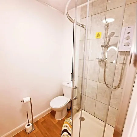 Studio Apt 